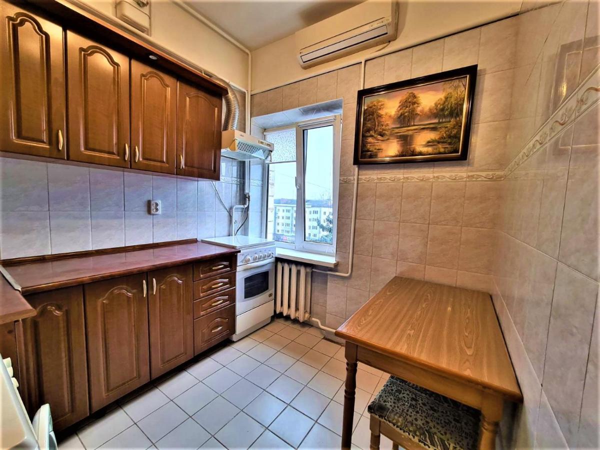 82-Avenue Apartment Чернивци Екстериор снимка