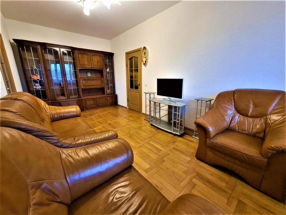 82-Avenue Apartment Чернивци Екстериор снимка